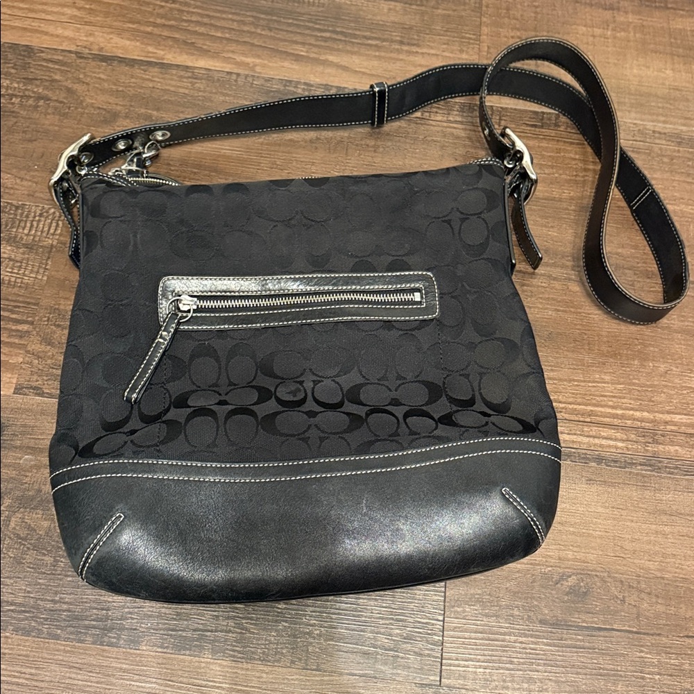 Y2K Coach Purse with Bag and Dust Bag - Picture 2 of 9